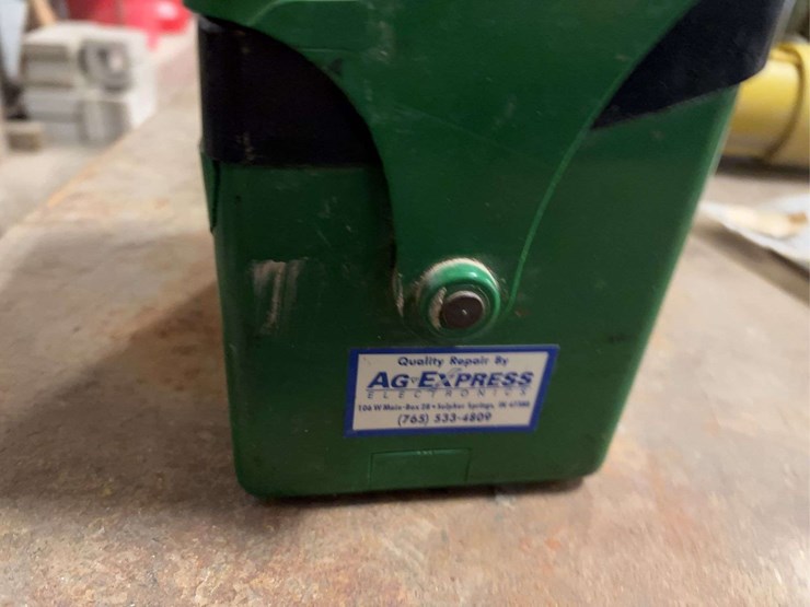 jd-moisture-tester-image-2