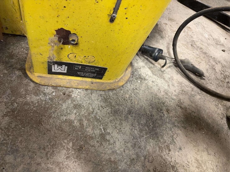 wintex-1000-gas-powered-hydraulic-soil-probe-image-5