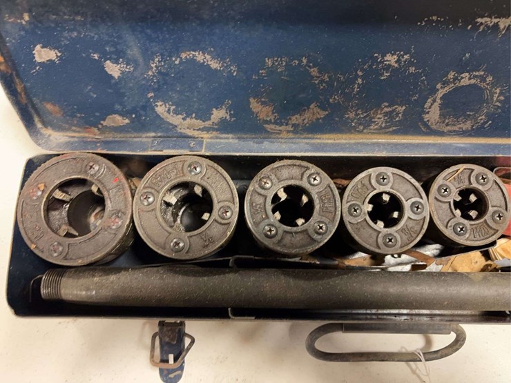 pipe-thread-kit-with-box-image-2