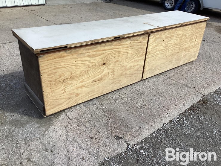 work-bench-w/-drawers-image-7