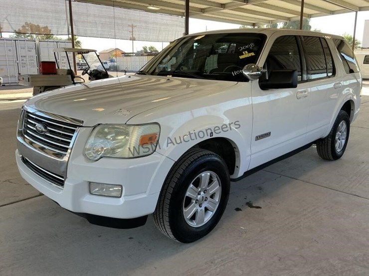 ford-explorer-image-4