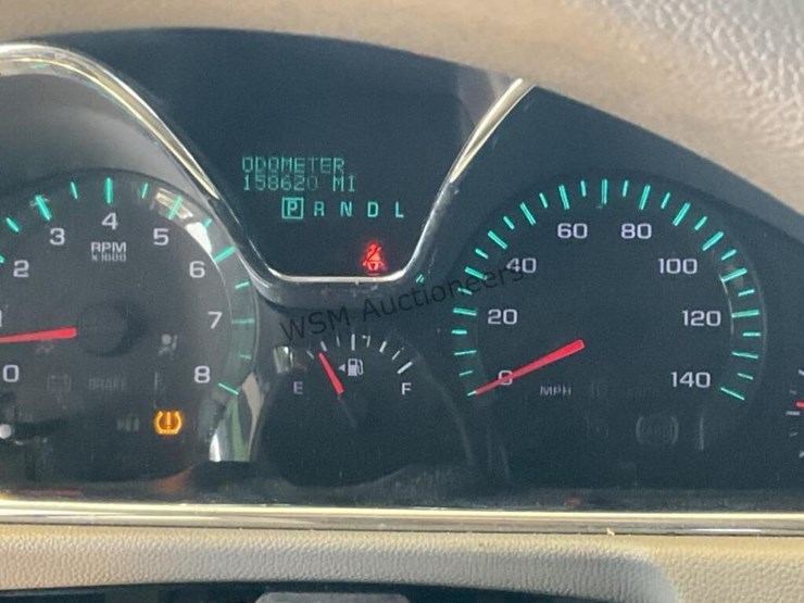 chevrolet-traverse-ls-image-18