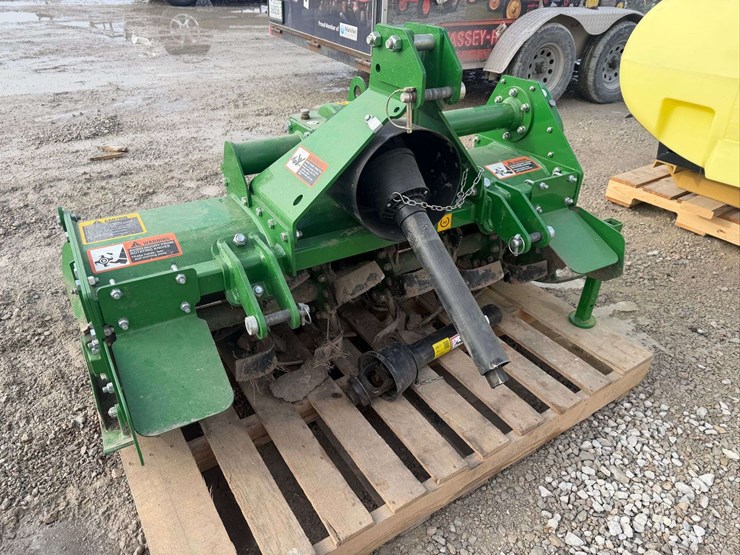 5’-frontier-garden-tiller-image-4