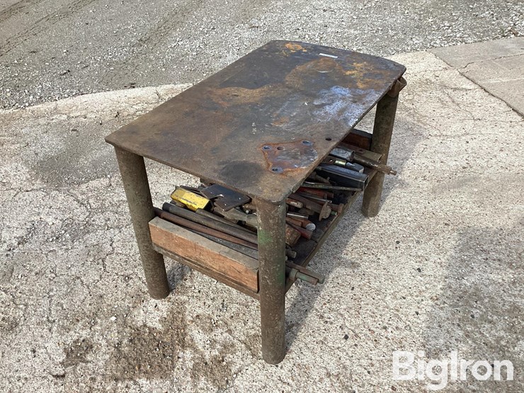 welding-bench-w/-extra-scrap-iron-image-3