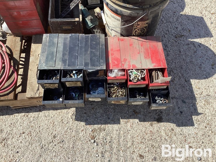 hardware-bins-w/-hardware-&-miscellaneous-fittings-&-tools-image-14