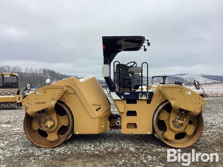caterpillar-cb64-image-4