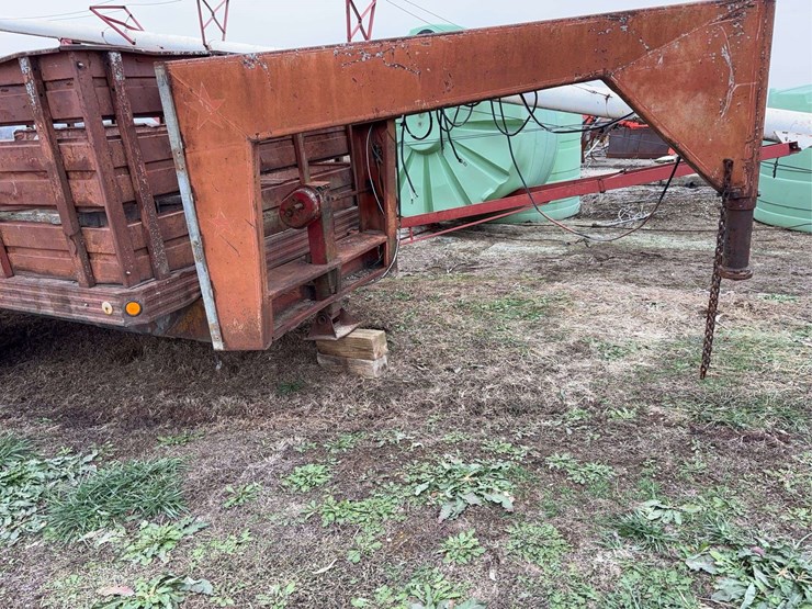 1974-14'-tri-star-grain-trailer-image-9