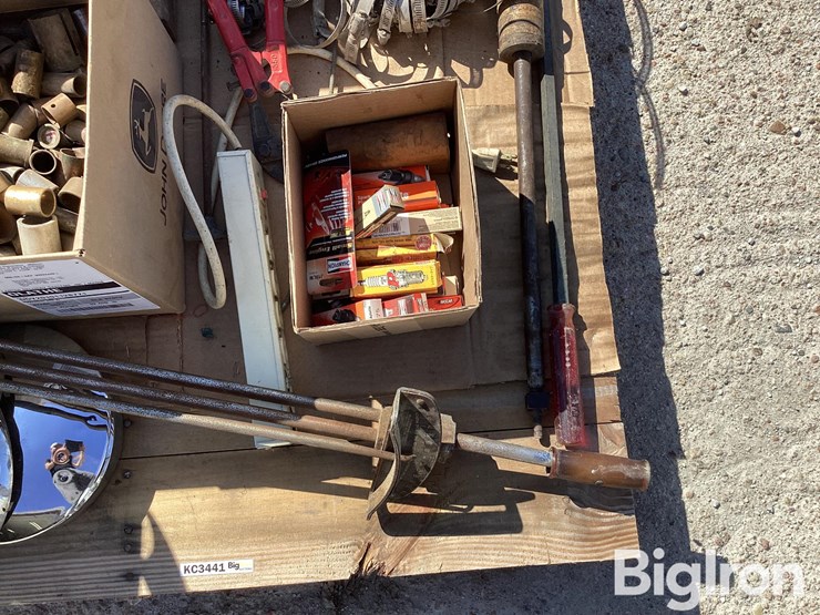 clamps,-brass-bushings,-miscellaneous-creston-wrench-parts-&-hardware-image-11