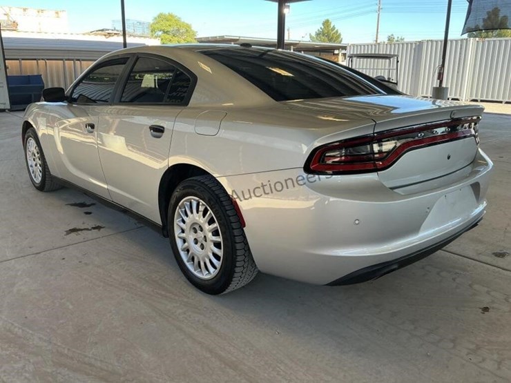 2018-dodge-charger-sdn-image-5