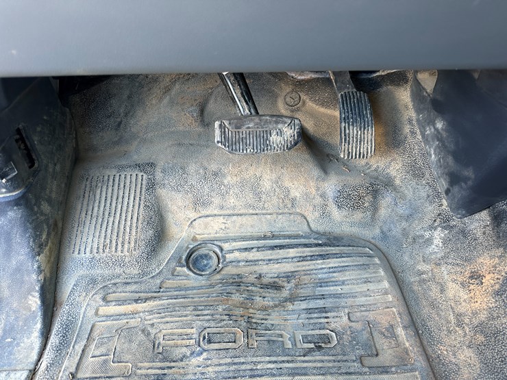 ford-f450-xl-image-45