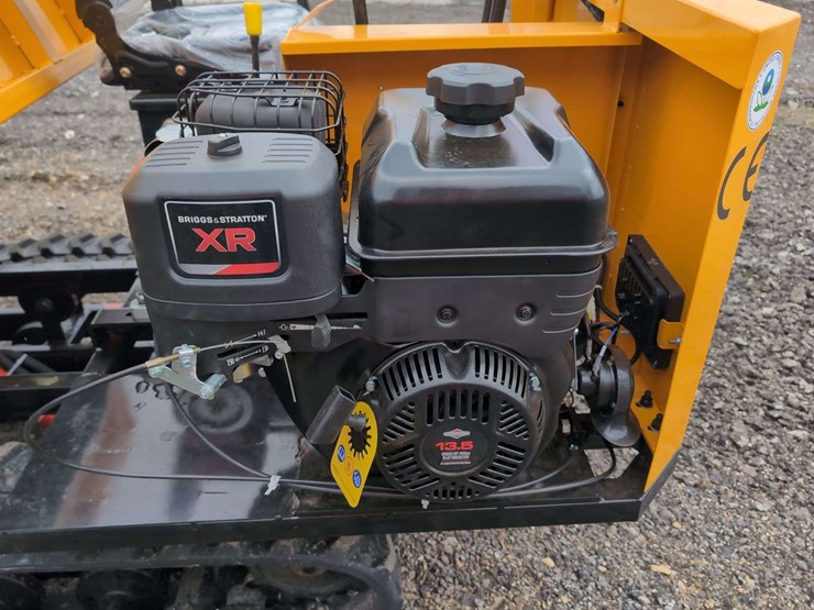 idr25-crawler-dumper-with-seat---13.5-hp-briggs-and-stratton-image-6
