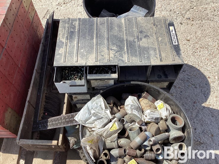 hardware-bins-w/-hardware-&-miscellaneous-fittings-&-tools-image-16