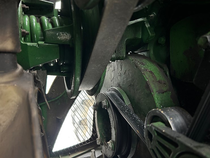 john-deere-9560-image-19