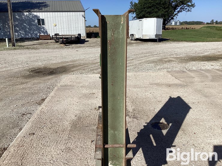 h-frame-floor-shop-press-image-16