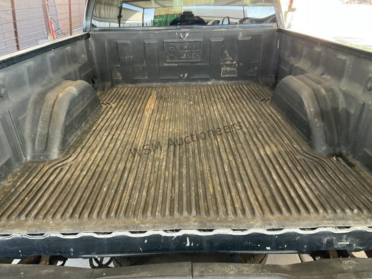 2004-chevrolet-silverado-1500-image-10