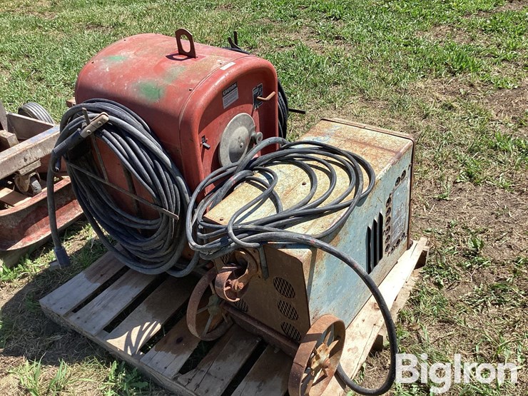 gray-air-lift-jack-&-welder-image-17