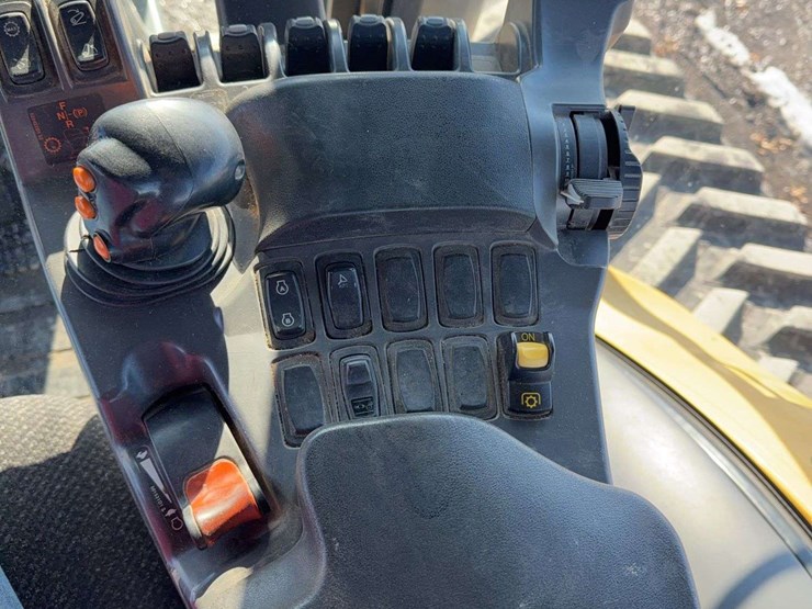 caterpillar-775e-image-11