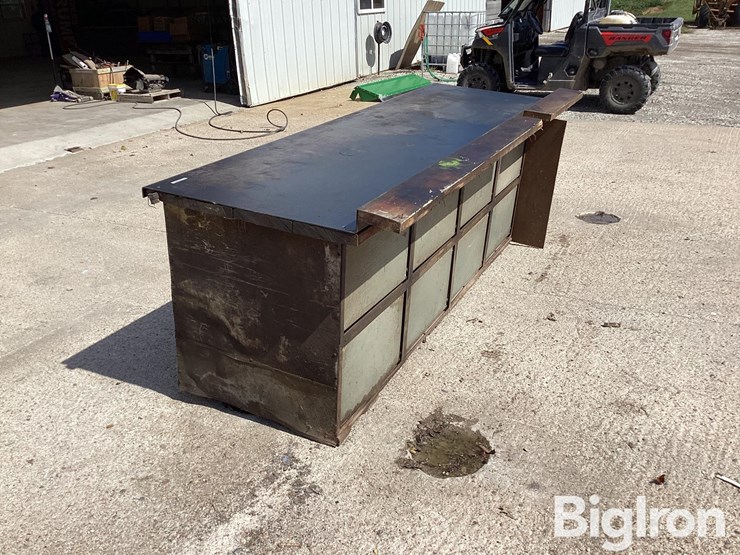 metal-work-bench-w/-8-drawers-image-7