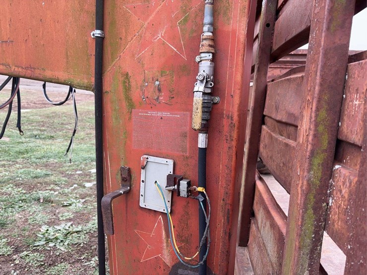 1974-14'-tri-star-grain-trailer-image-3