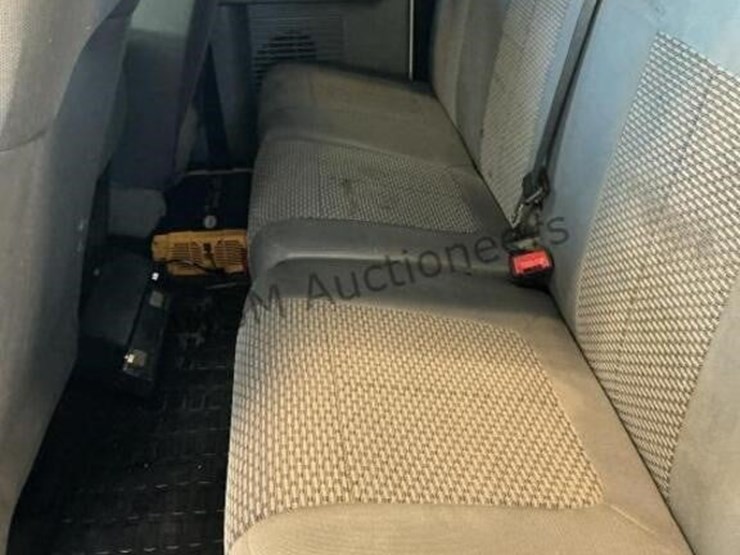 2014-ford-f550-image-28