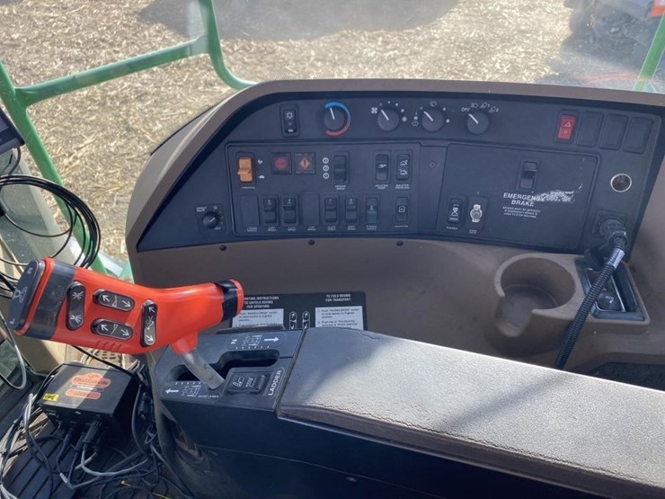 john-deere-4700-image-6