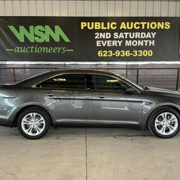 2015 Ford Taurus SDN