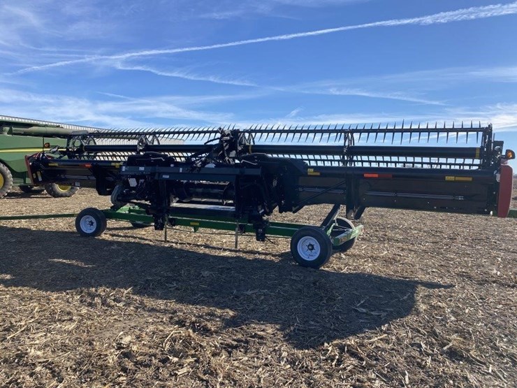 macdon-fe75-s-drapper-image-4