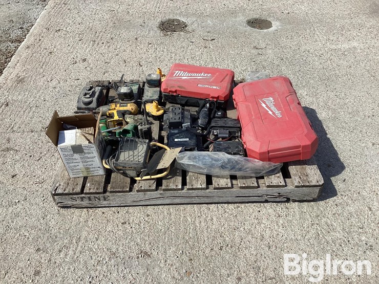 private-band-radios,-jd-impact-wrench,-dewalt-impact-wrench-image-6