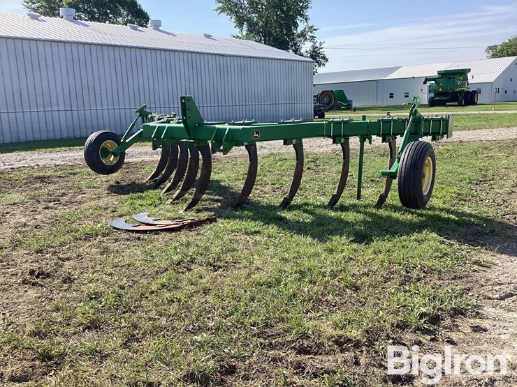 2013-john-deere-915-image-1