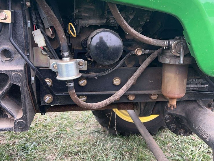 2018-john-deere-3032e-image-12