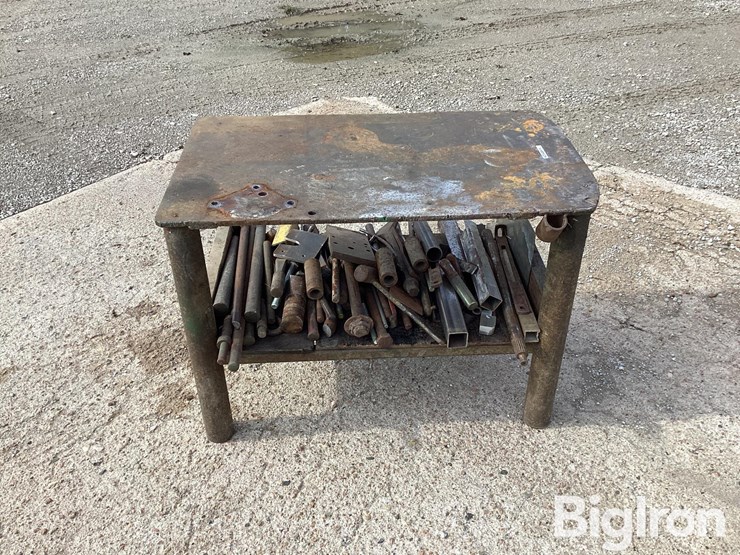 welding-bench-w/-extra-scrap-iron-image-2