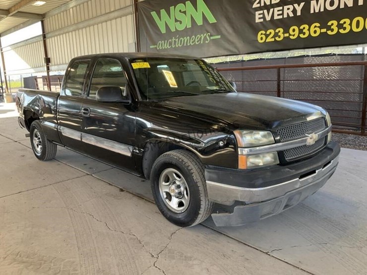 2004-chevrolet-silverado-1500-image-2