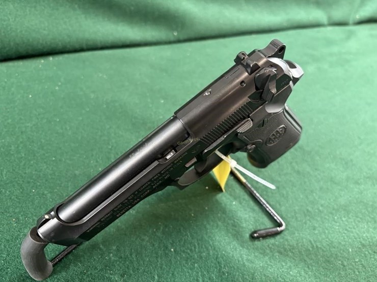 p.-beretta-mdl.92-9mm-pistol-image-8