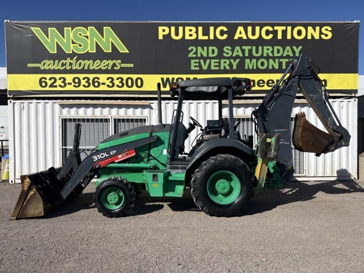2018-deere-310l-ep-image-1