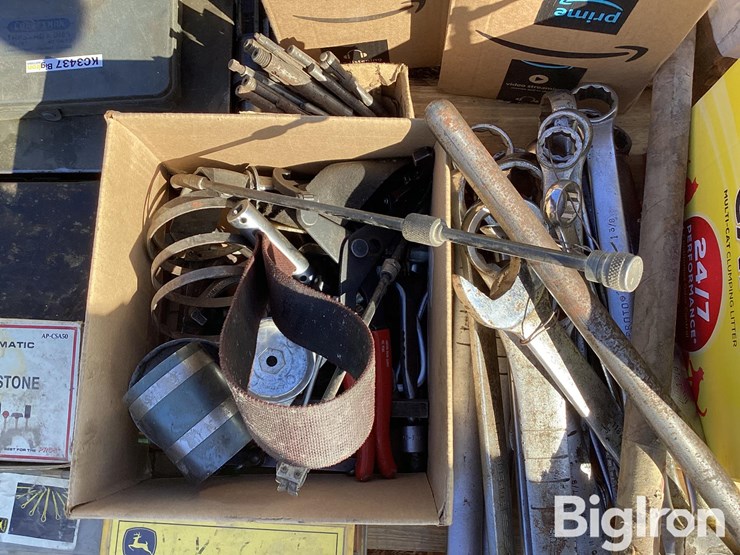 large-end-wrenches,-sockets,-o-ring-kits,-miscellaneous-tools-&-hardware-image-16