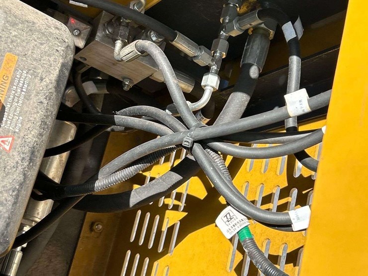 unused-2024-agt-h15-mini-excavator-image-7