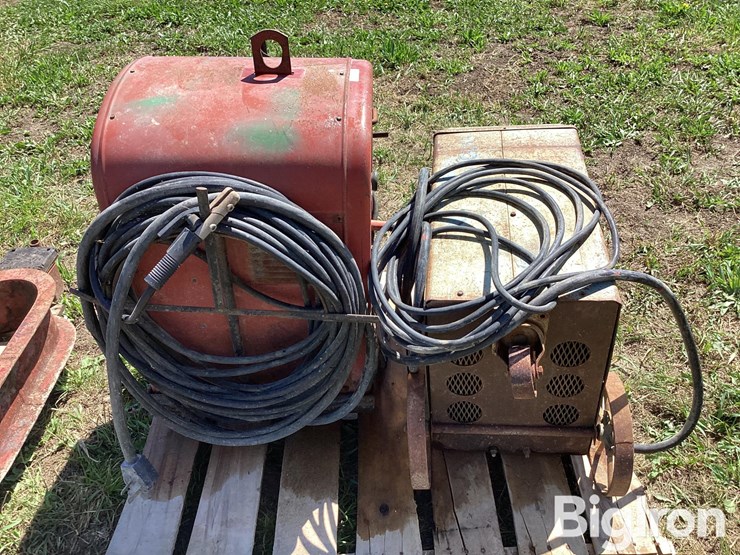 gray-air-lift-jack-&-welder-image-16