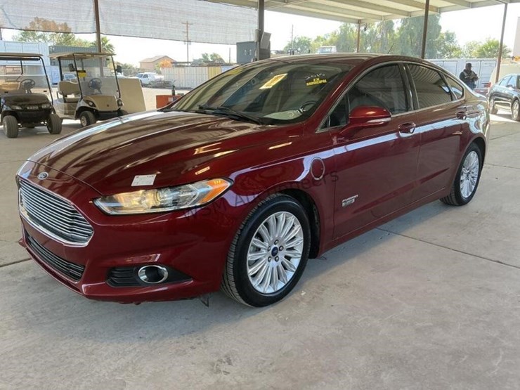 2015-ford-fusion-hybrid-sdn-image-4