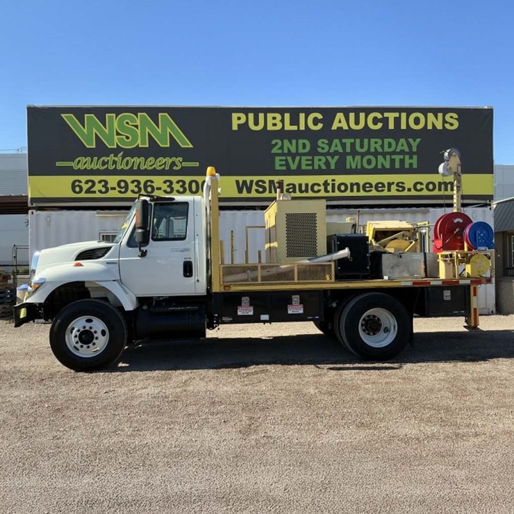 2009 INTERNATIONAL 7400