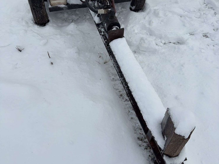 gas-powered-log-splitter-image-4