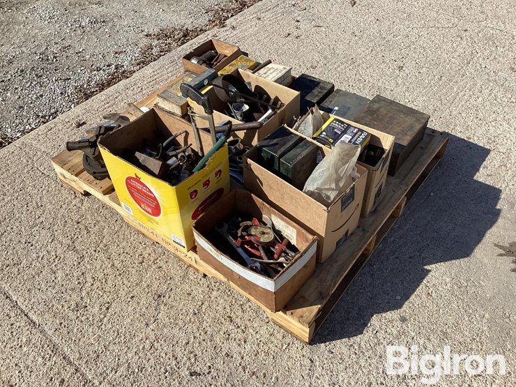 large-end-wrenches,-sockets,-o-ring-kits,-miscellaneous-tools-&-hardware-image-7