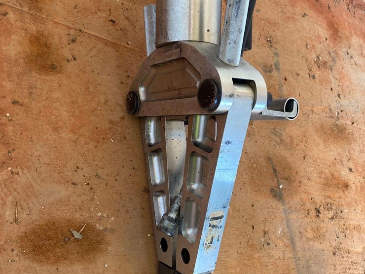 amkus-gh2s-xla-simo-hydraulic-power-unit-with-amk-30cx-spreader-image-8