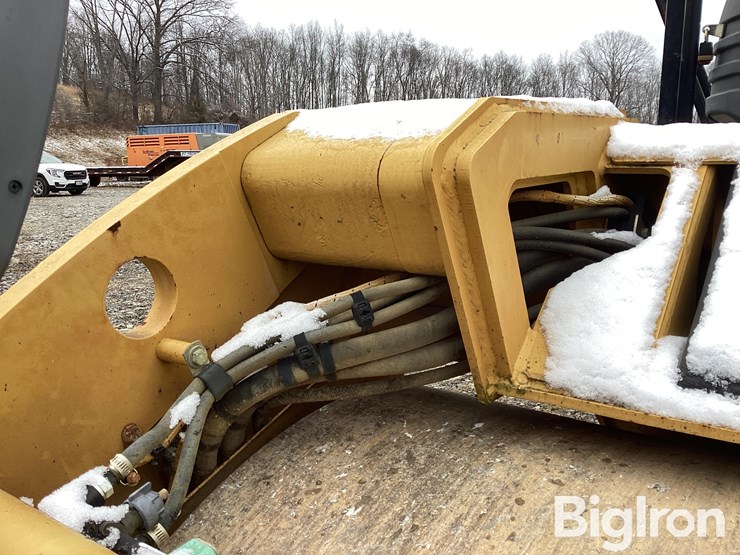 caterpillar-cb64-image-14