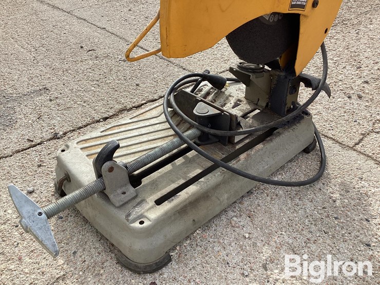 dewalt-chop-saw-image-12