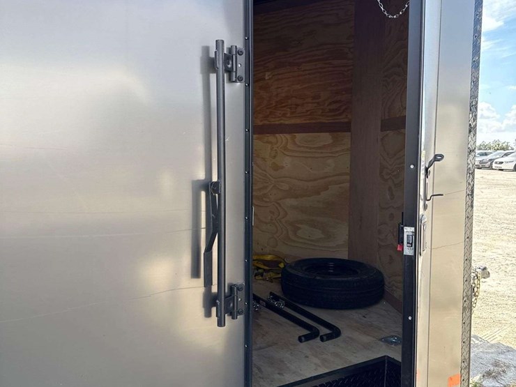 2025-nationcraft-8.5x36tta3-38ft-tri-axle-enclosed-trailer-image-18