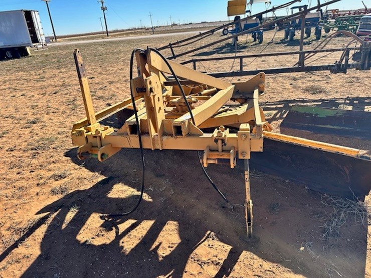 hamby-sweep-cultivator-image-1