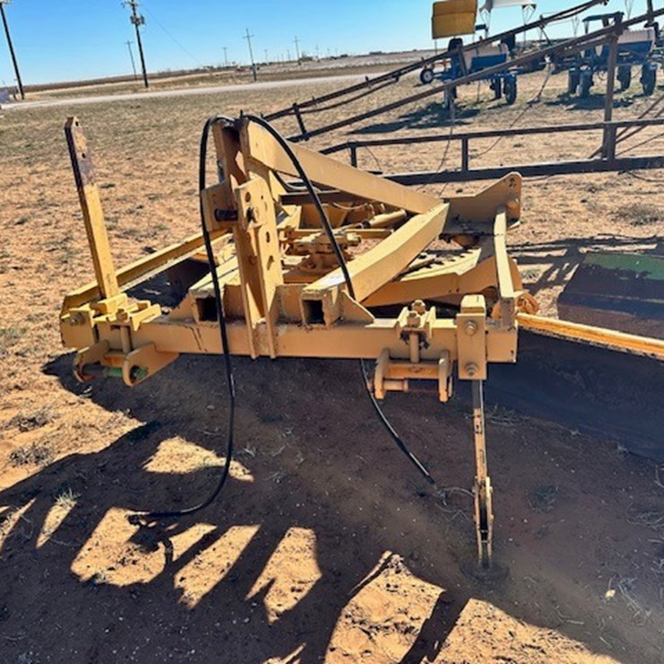HAMBY SWEEP CULTIVATOR