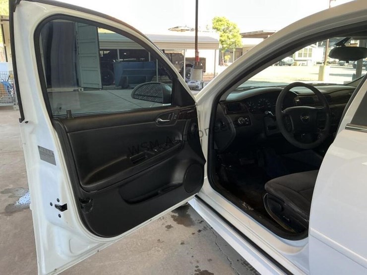 2015-chevrolet-impala-sdn-image-22