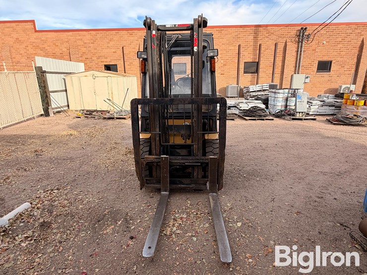 caterpillar-dp25-image-2