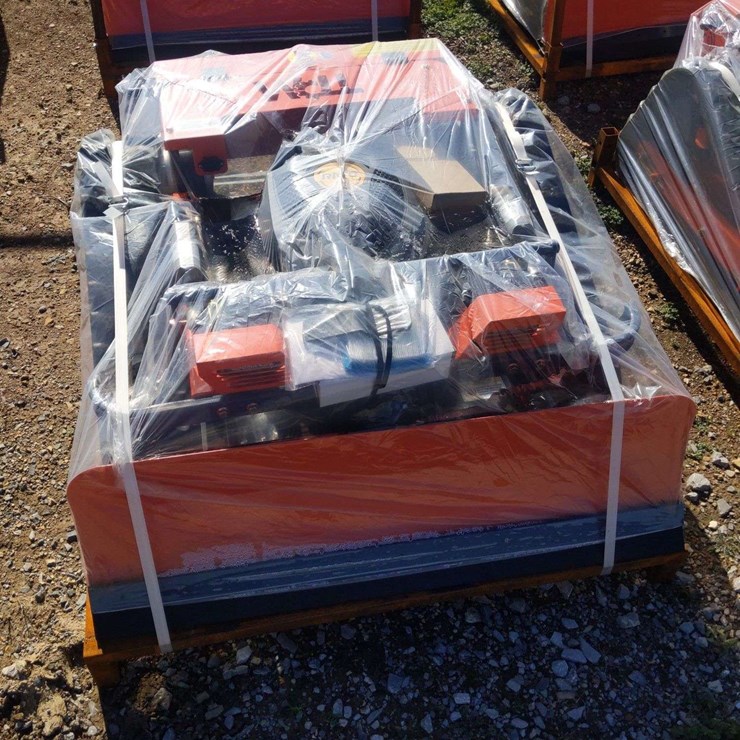 UNUSED TPM REMOTE CONTROL MOWER